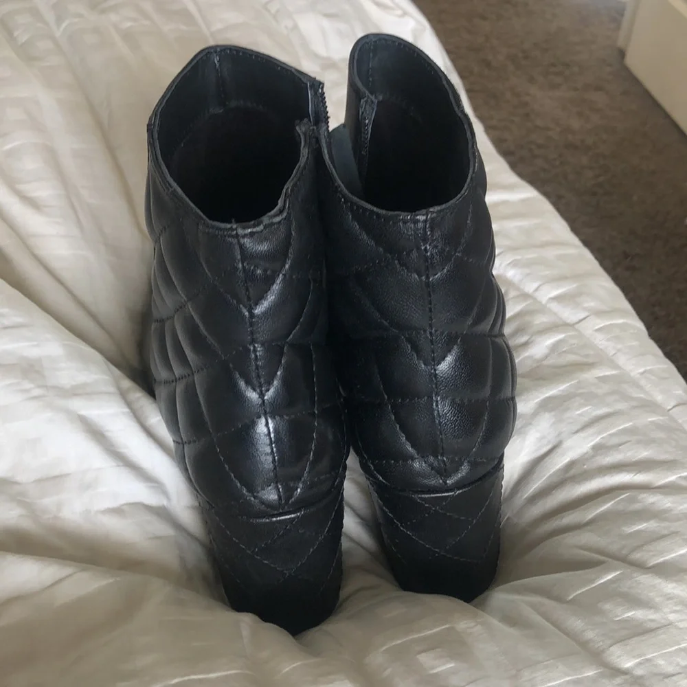 Leather Quilted Boots - Picture 5 of 8